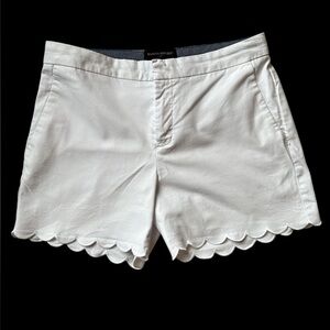 Banana Republic White Shorts with Scalloped Hem size 2